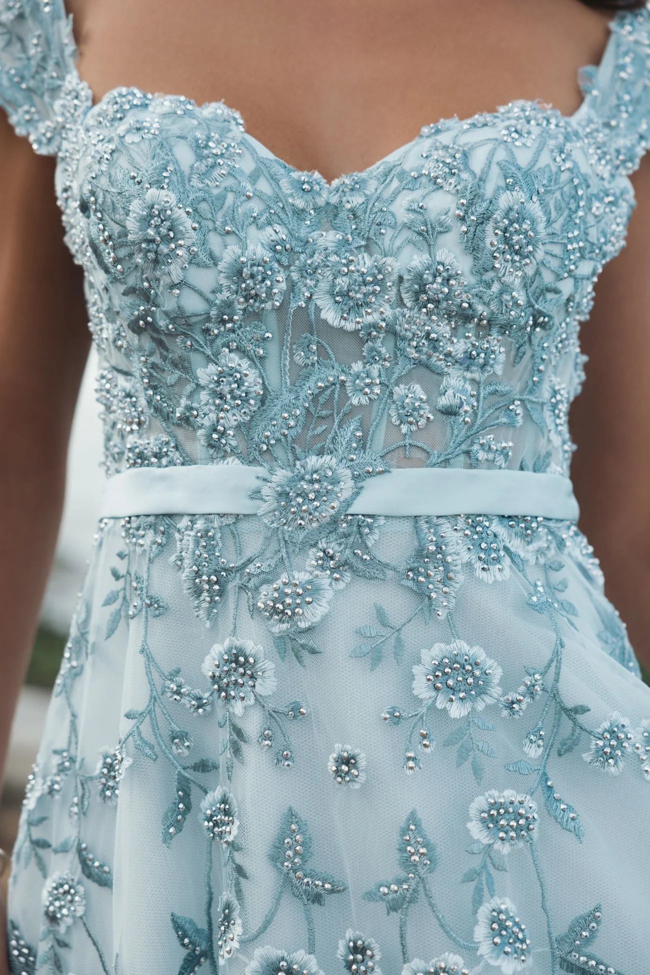 Blue floral embroidered sweetheart neckline midi dress