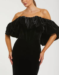 Black Off The Shoulder Velvet Bustier Mermaid Gown - Close Up