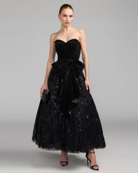 Mac Duggal #21197 black velvet bow sequin strapless a-line gown close-up