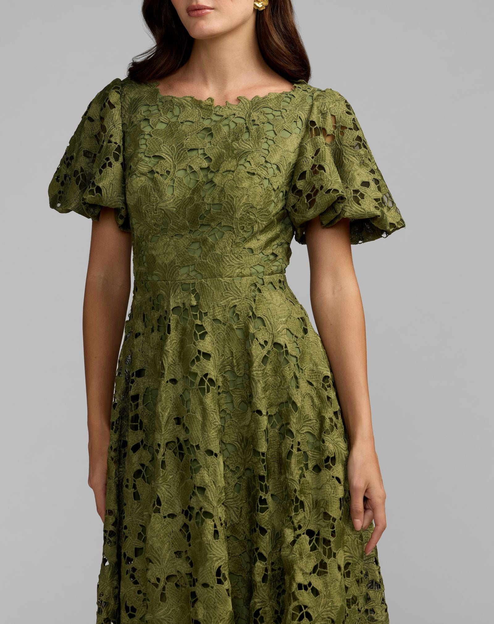 Green Floral Lace Flutter Sleeve Midi Dress