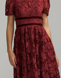 Mac Duggal #21210 burgundy lace midi dress close-up detail