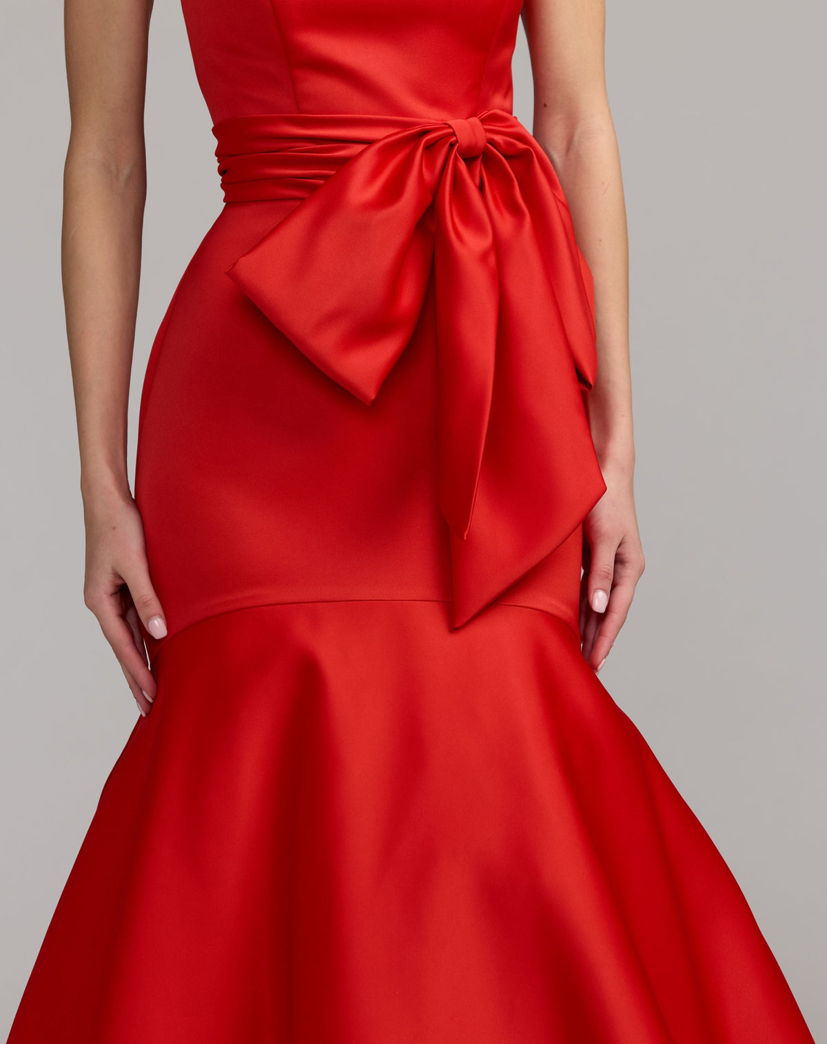 Mac Duggal #21253 red satin gown bow detail