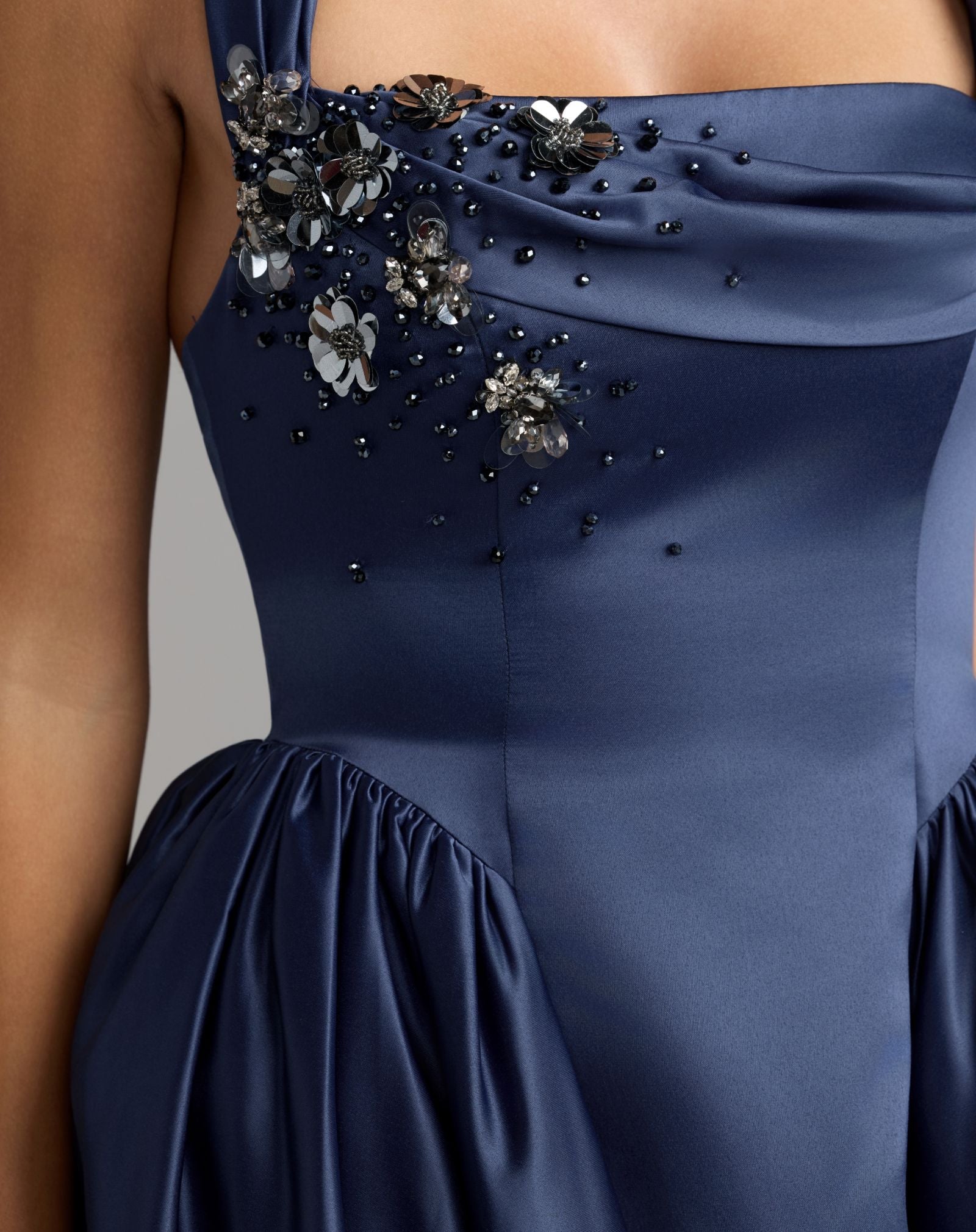 Mac Duggal #21501 sapphire 3D sequin flower bodice detail