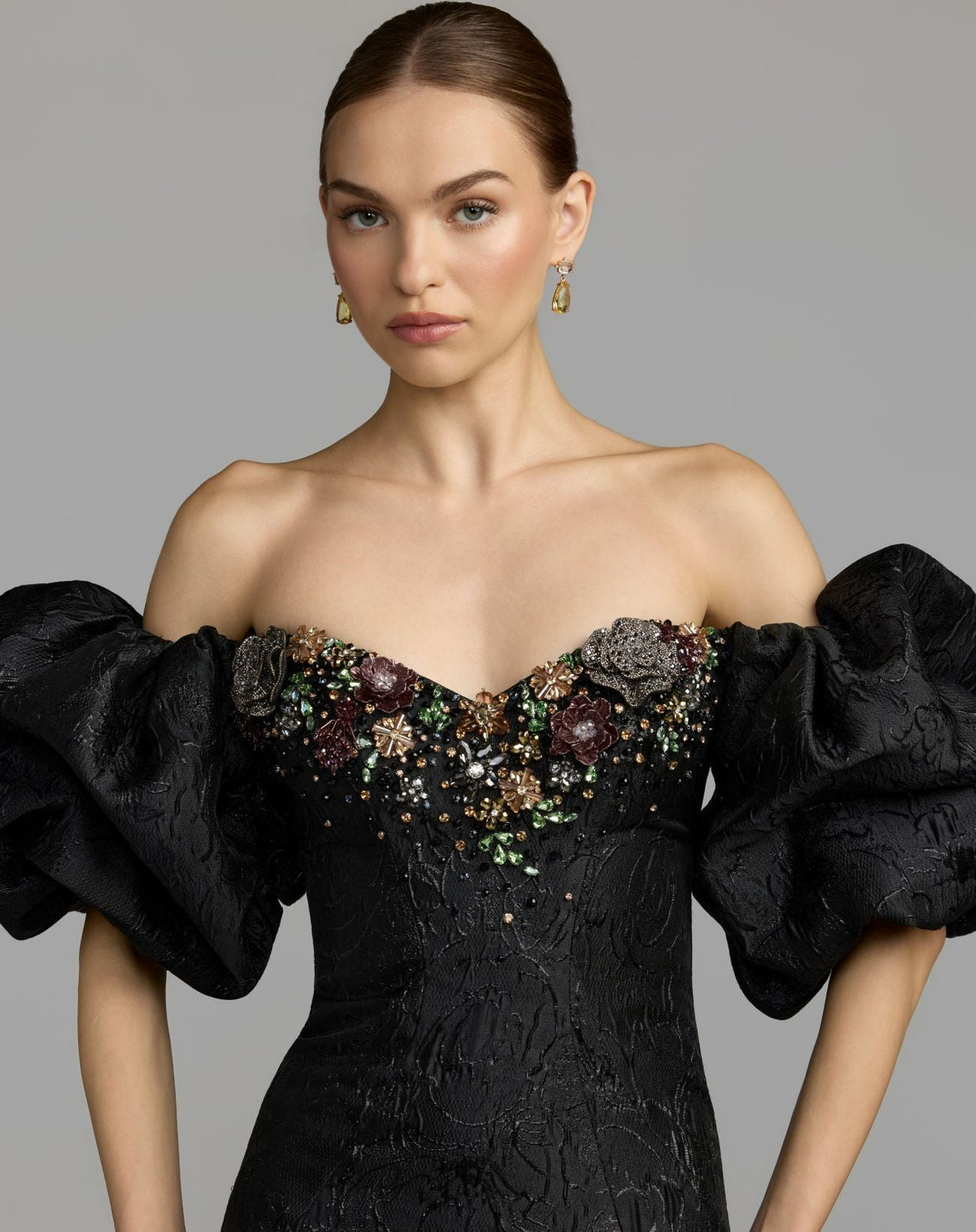 Mac Duggal #21526 black multi mermaid gown close-up