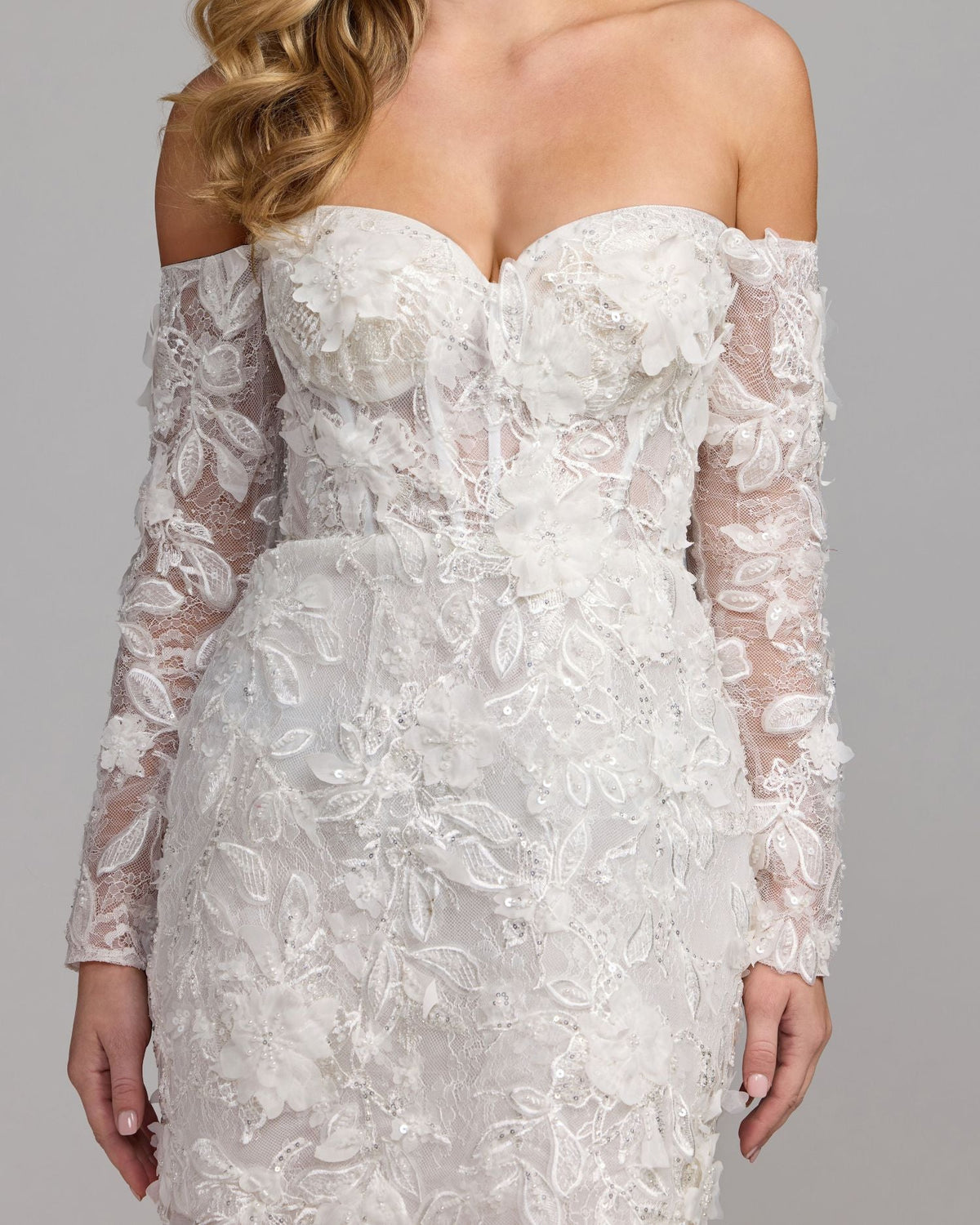 Mac Duggal #21541 ivory floral lace applique close-up