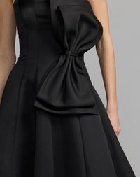 Mac Duggal #2328 black satin midi dress close-up detail