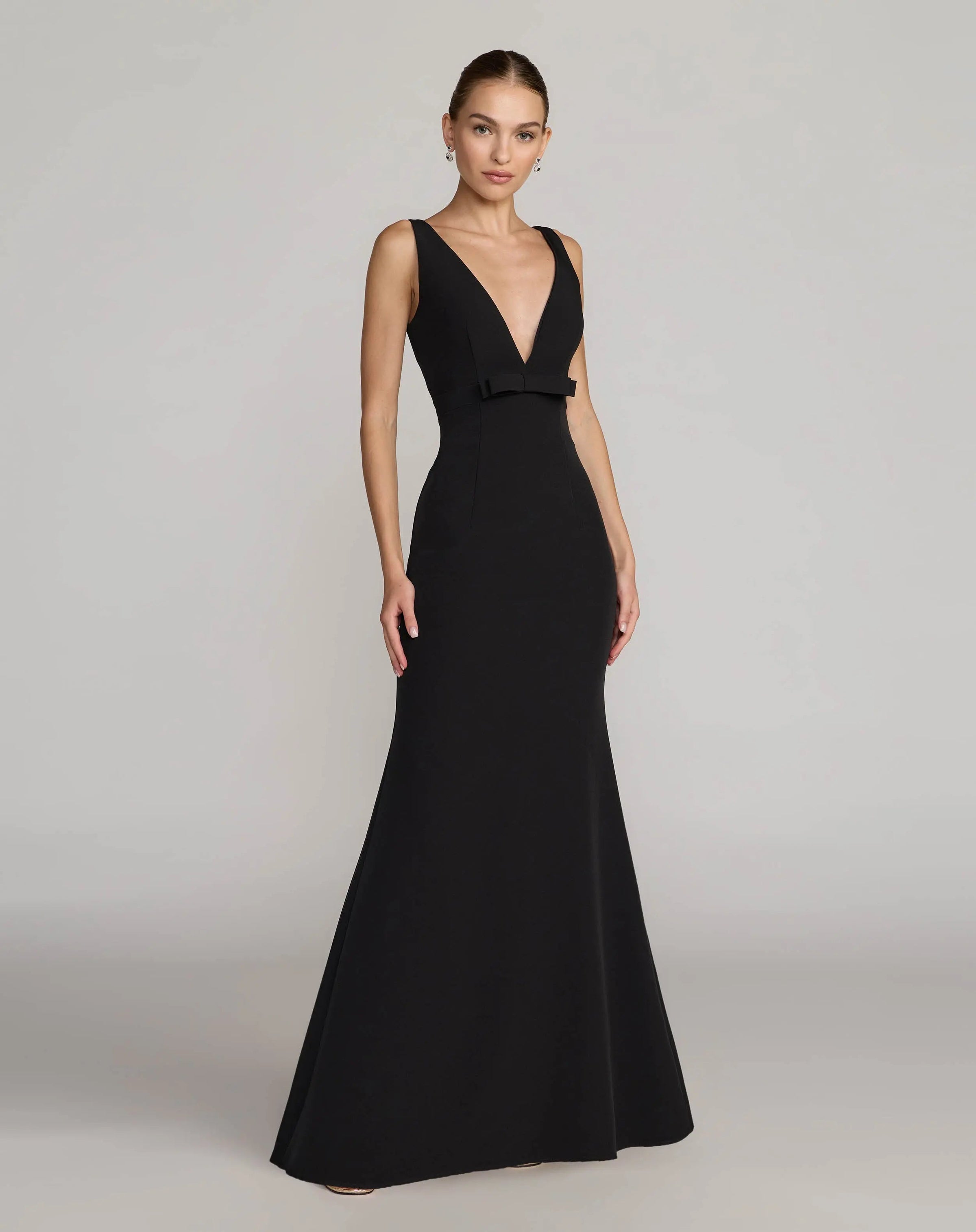 Mac Duggal #2371 black sleeveless v neck mermaid gown with bow
