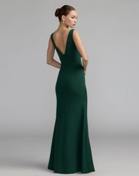 Mac Duggal #2371 emerald crepe sleeveless v neck mermaid gown with bow