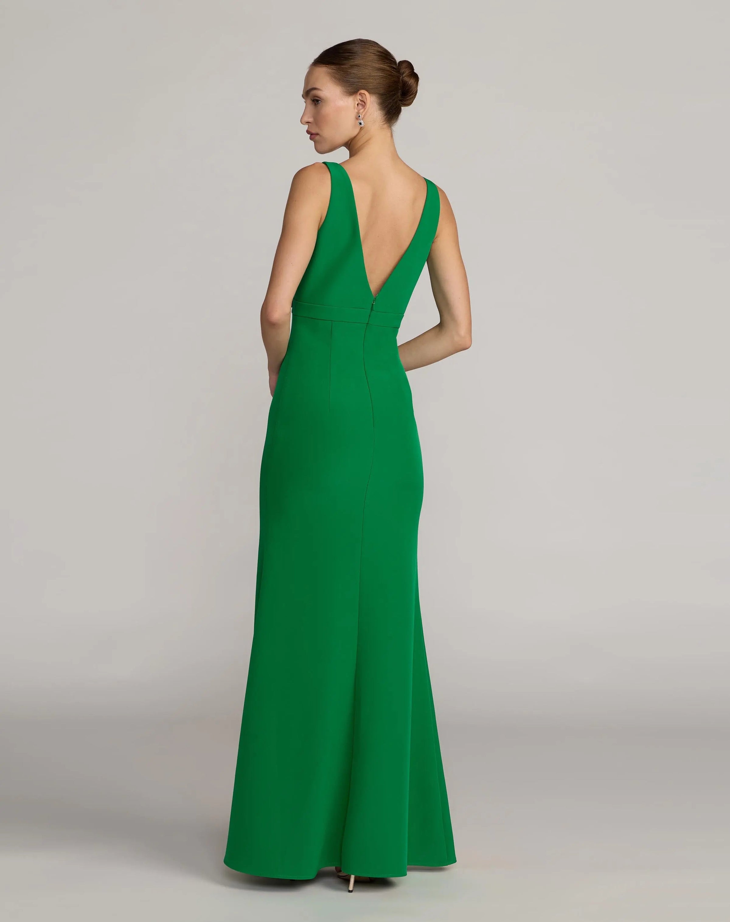 Mac Duggal #2371 spring green sleeveless v neck mermaid gown with bow
