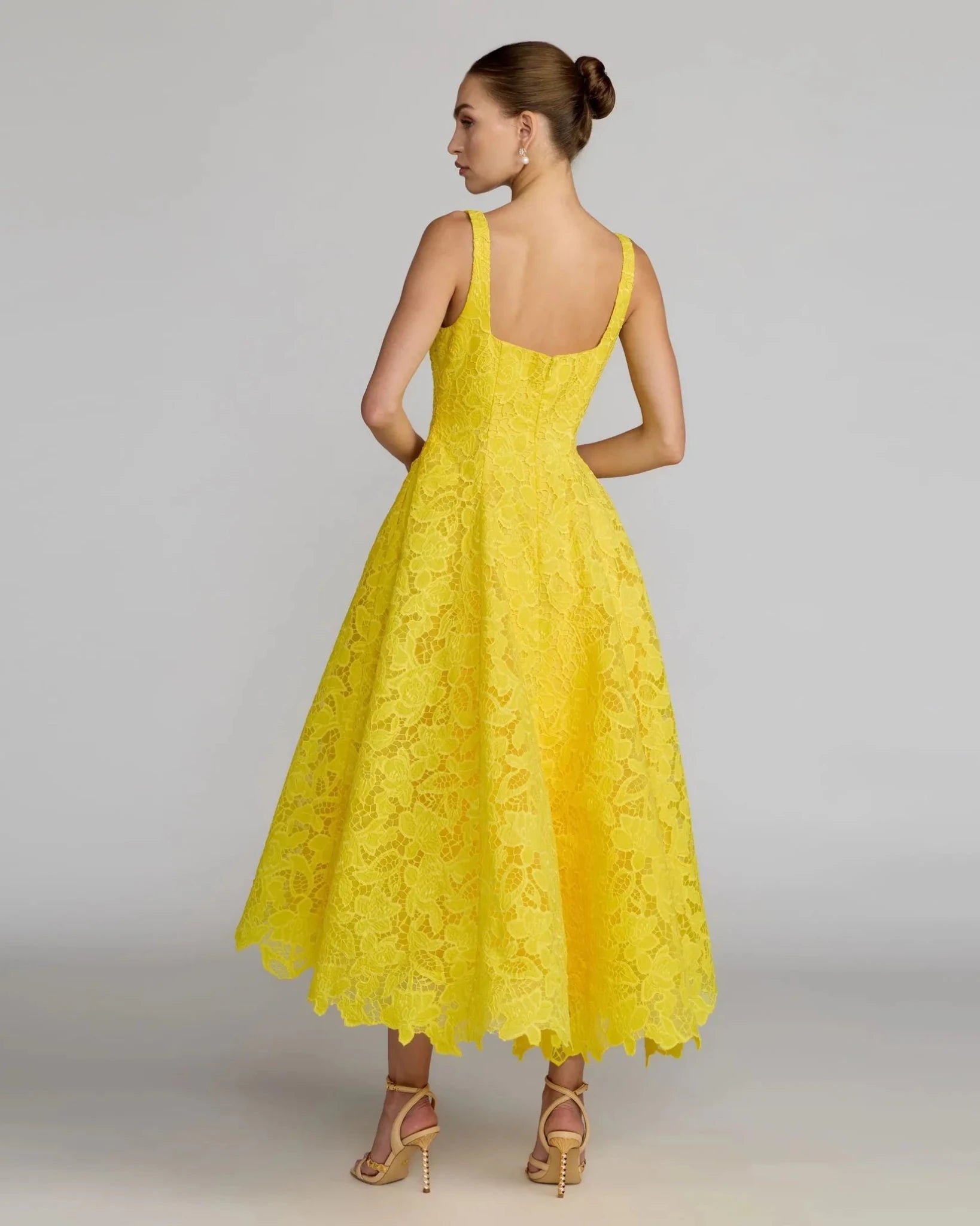 Buttercup Lace Sleeveless Scoop Neck Midi Dress With Pockets