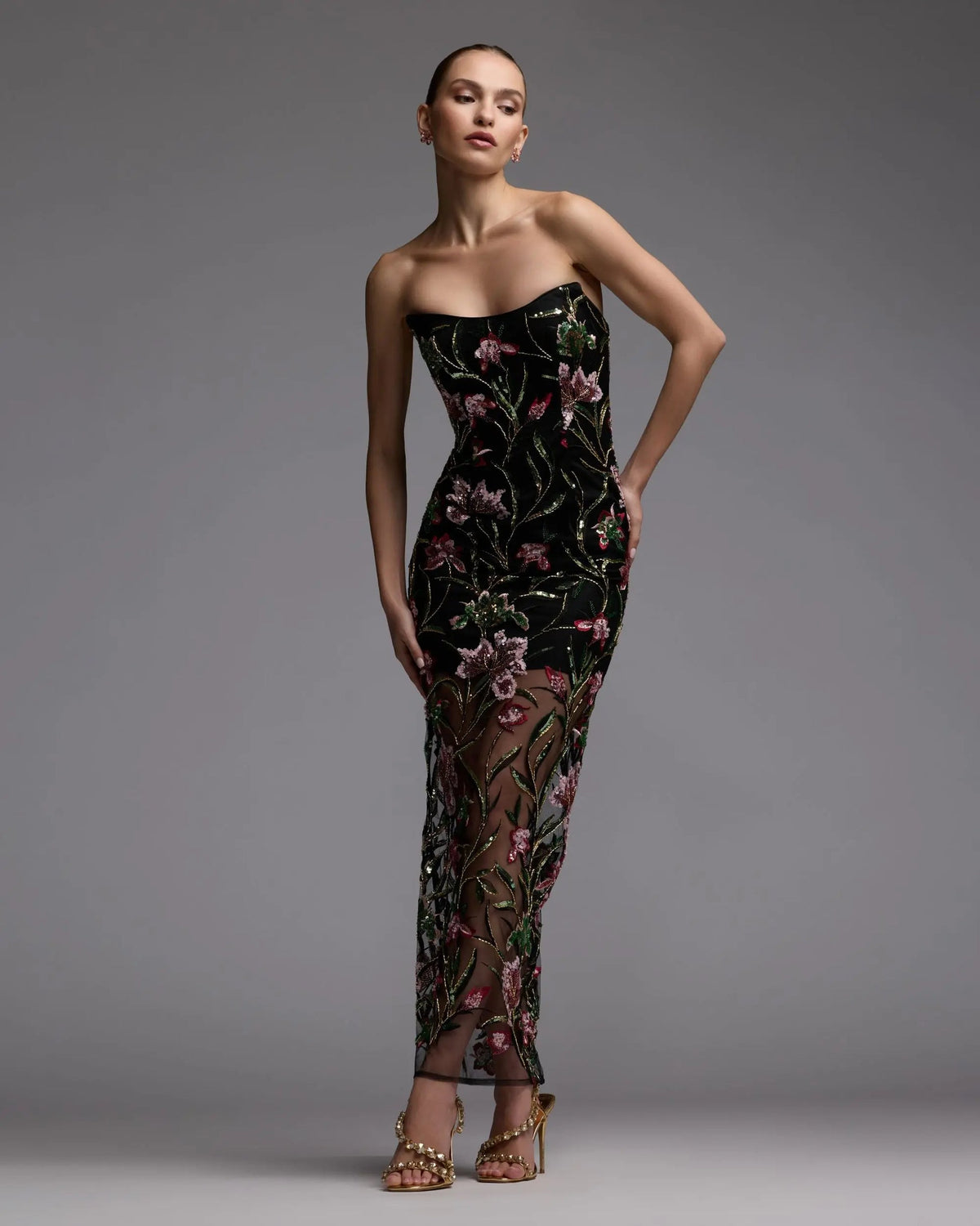 Strapless-sweetheart-evening-dress-with-beaded-floral-accents-27814