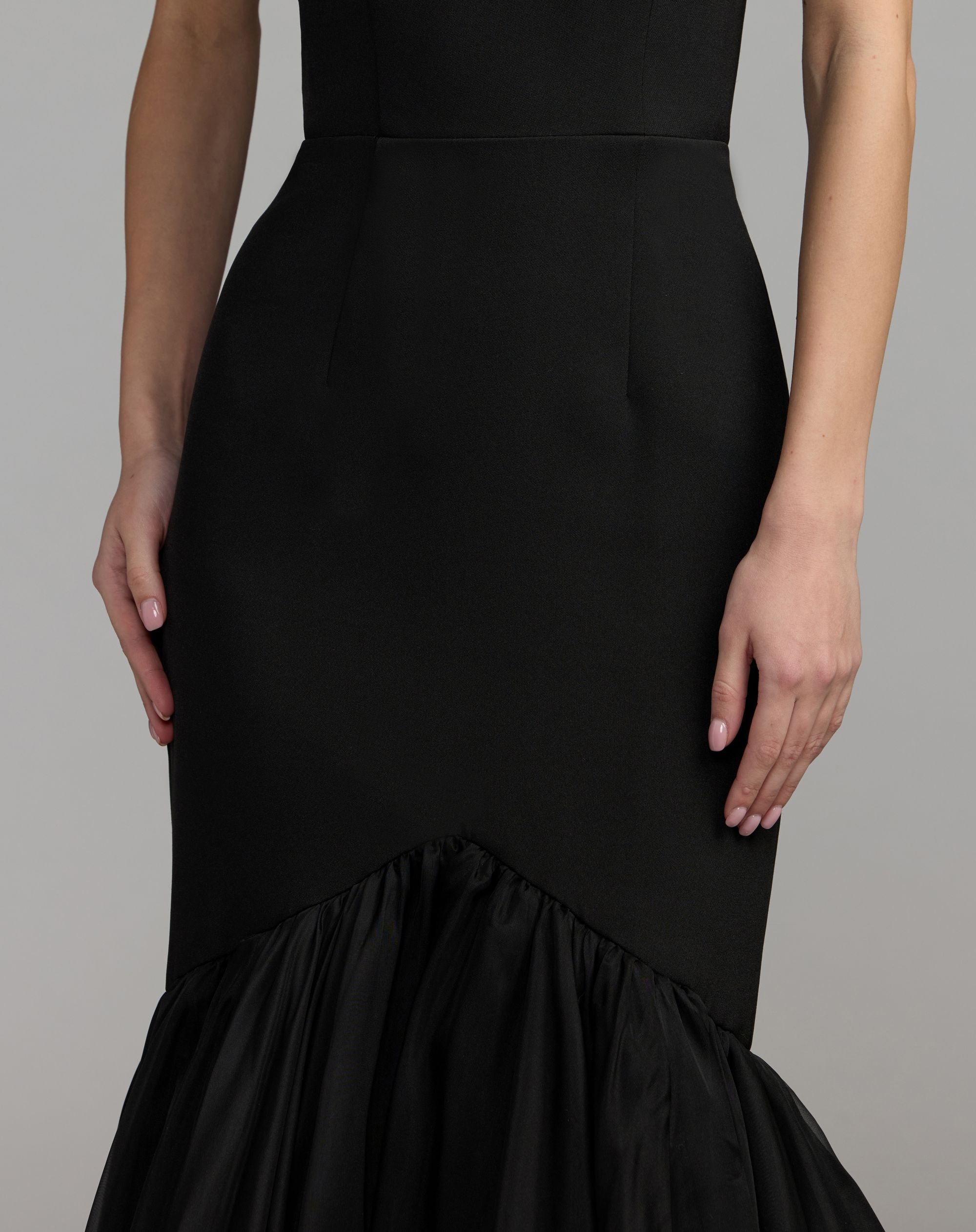 Mac Duggal #27874 black layered chiffon ruffle skirt detail