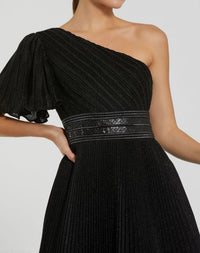 Mac Duggal 30777 Black pleated shimmering one shoulder gown - Close up detail