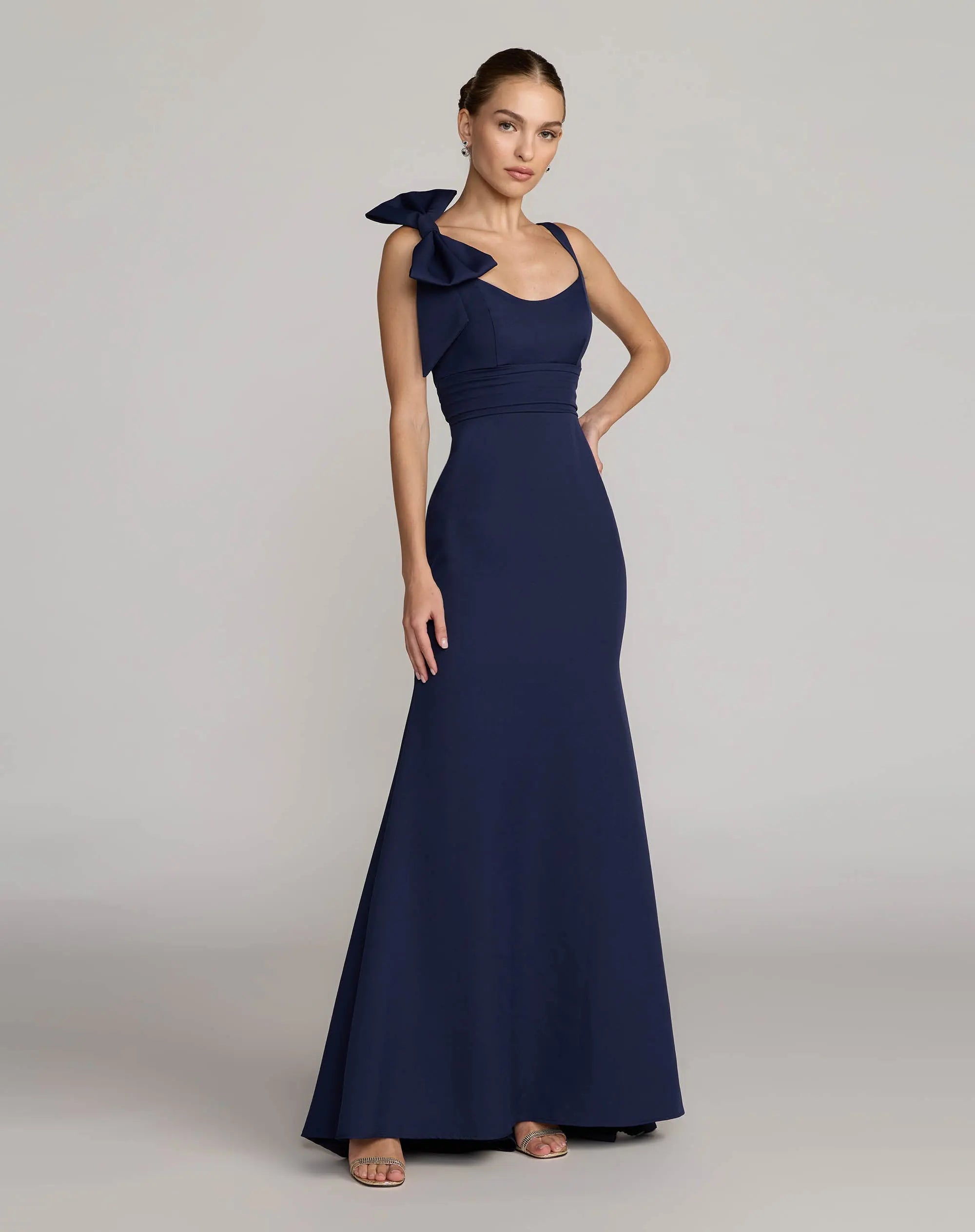 Mac Duggal #49964 navy scoop neck trumpet gown with bow