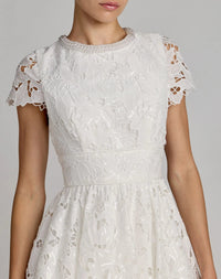 Mac Duggal #56324 ivory embroidered lace midi dress detail