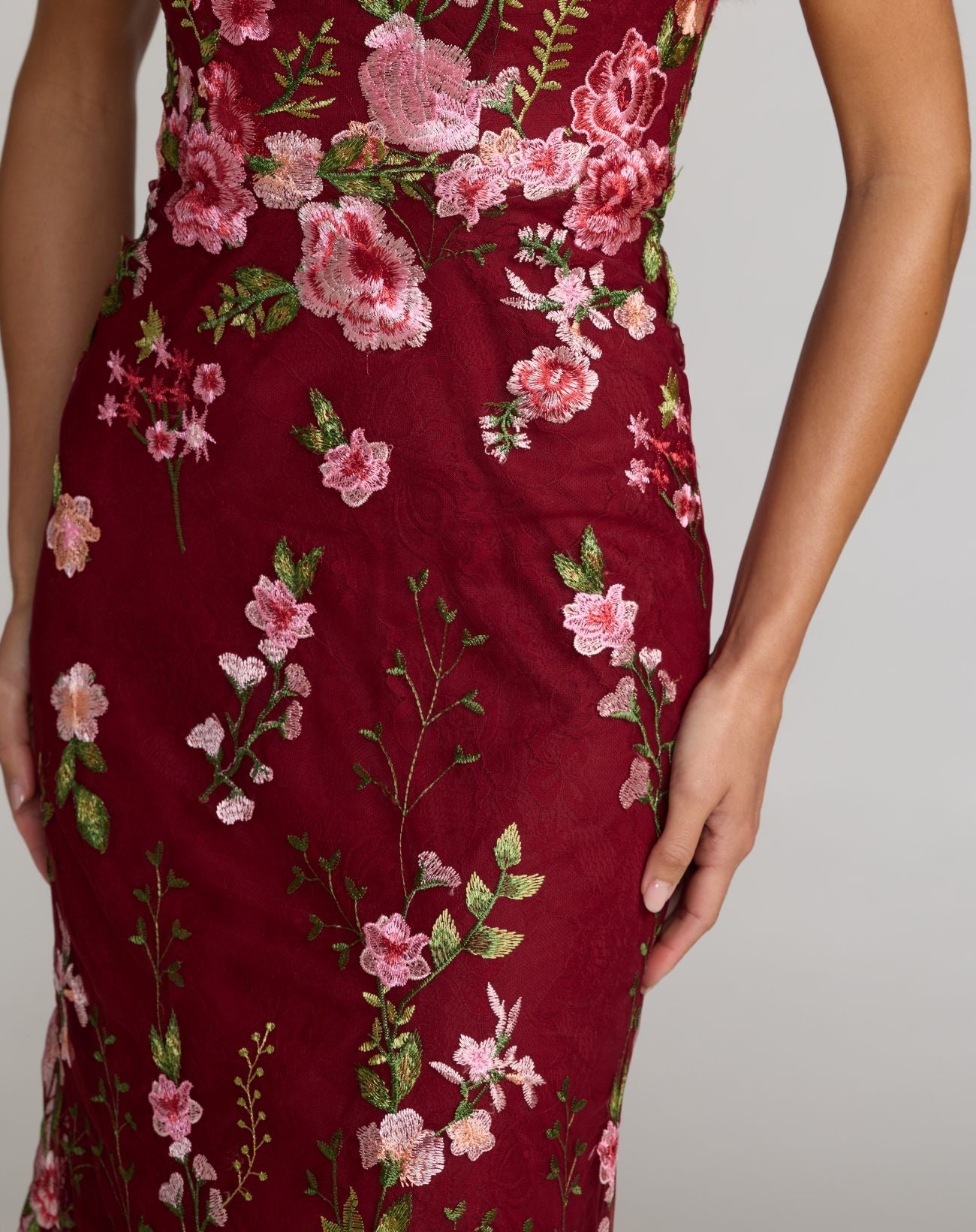 Mac Duggal #68606 burgundy embroidered lace gown close-up