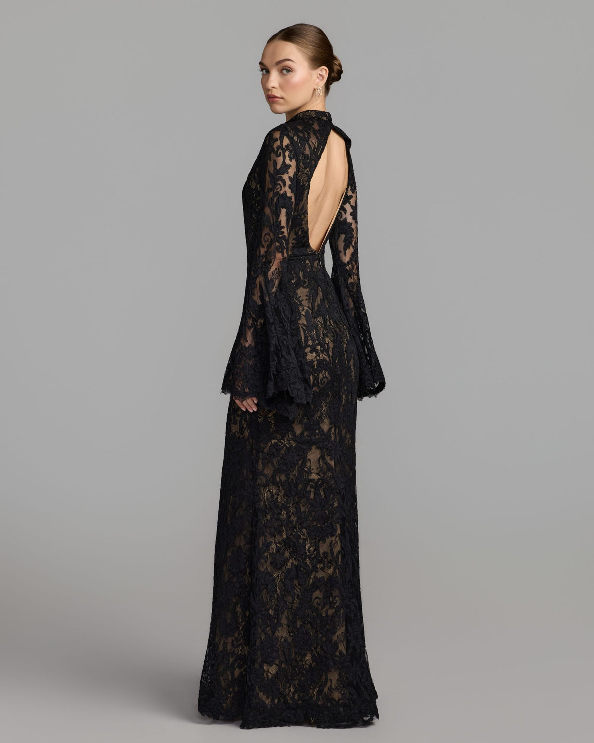 Mac Duggal #69425 black lace gown keyhole back view