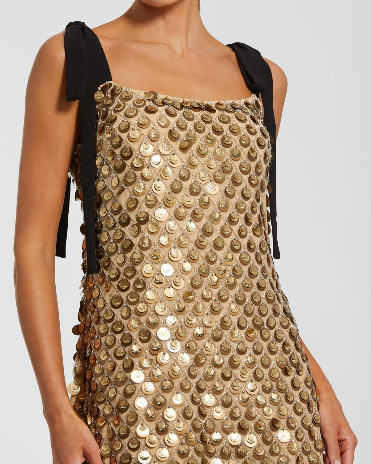 Mac Duggal #94233 gold bow strap sequin mini dress close-up