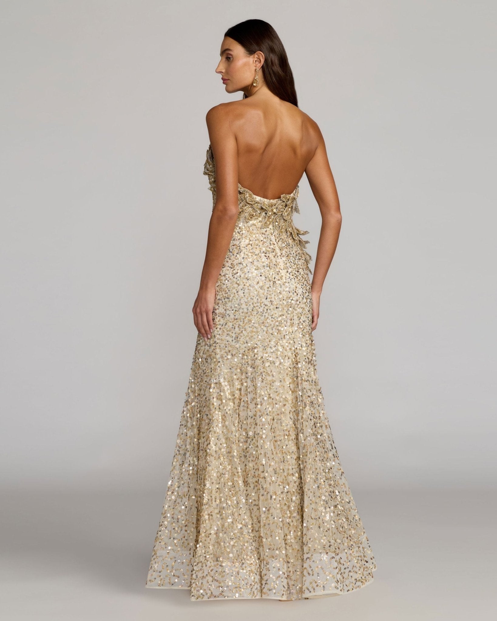 Strapless mermaid gown with 3D floral appliqué - Gold