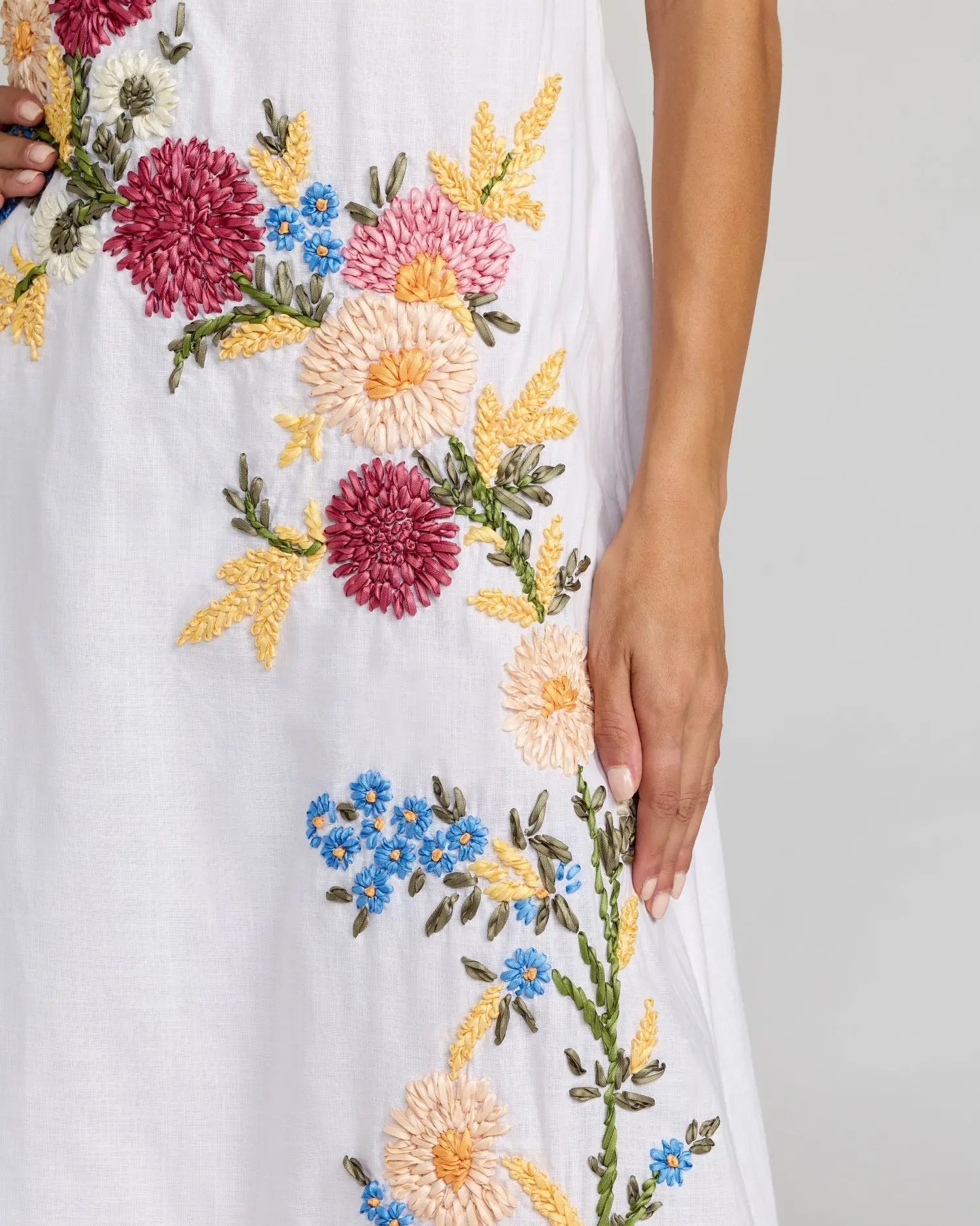 Mac Duggal 9498 White Multi strapless floral embroidered linen gown - close-up