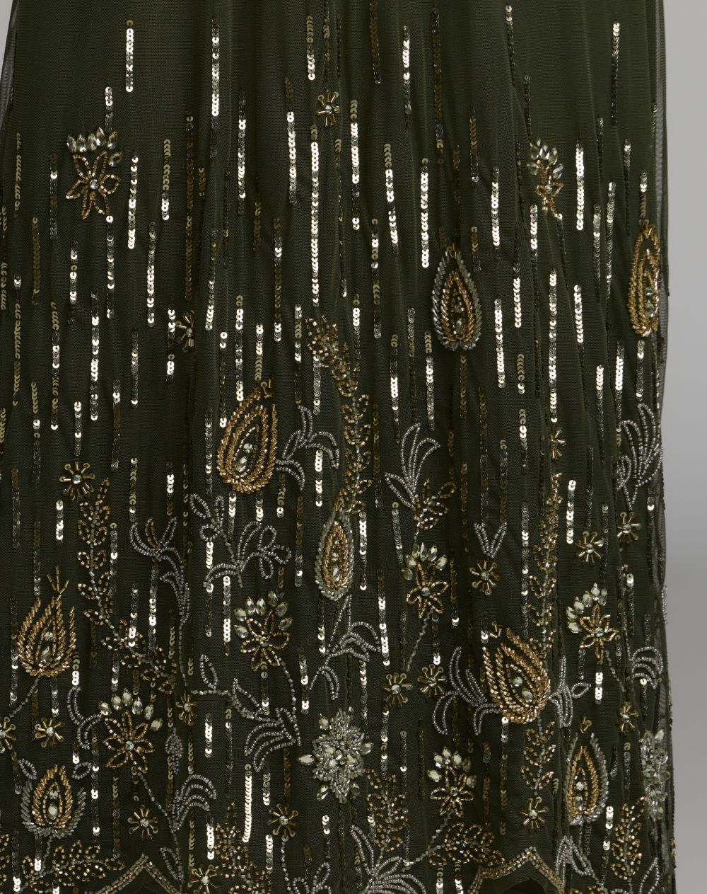 Mac Duggal #9529 scalloped hem embellishment detail