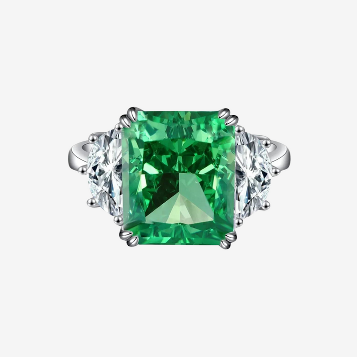 9 Carat, Emerald Green, Cushion Cut, Cocktail Ring