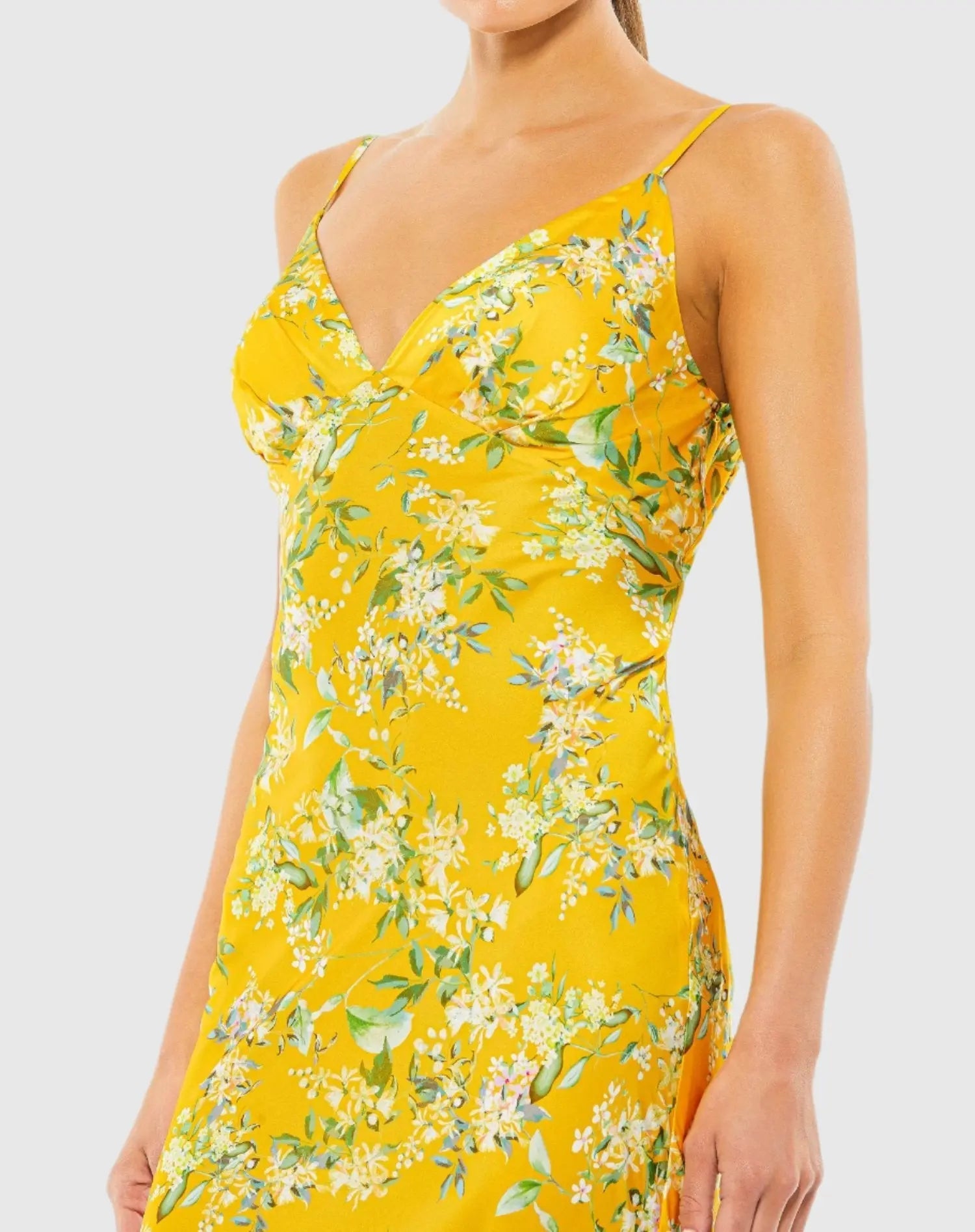 Mac Duggal 70183 Yellow floral print sleeveless trumpet gown - Close up detail
