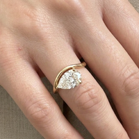 Pear Shape Engagement Ring, 2 Carats, Yellow Gold
