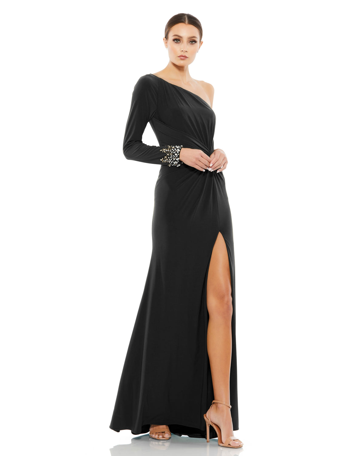 This stunning Mac Duggal elegant, asymmetric evening dress, crafted from smooth jersey fabric, the floor-grazing dress is textured with pleats, an off-center waist twist, and starburst beads and glittering rhinestones at the edge of the single sleeve. A high slit underscores the gown’s sexy and modern styling. It’s perfect for a special-occasions proms and weddings!