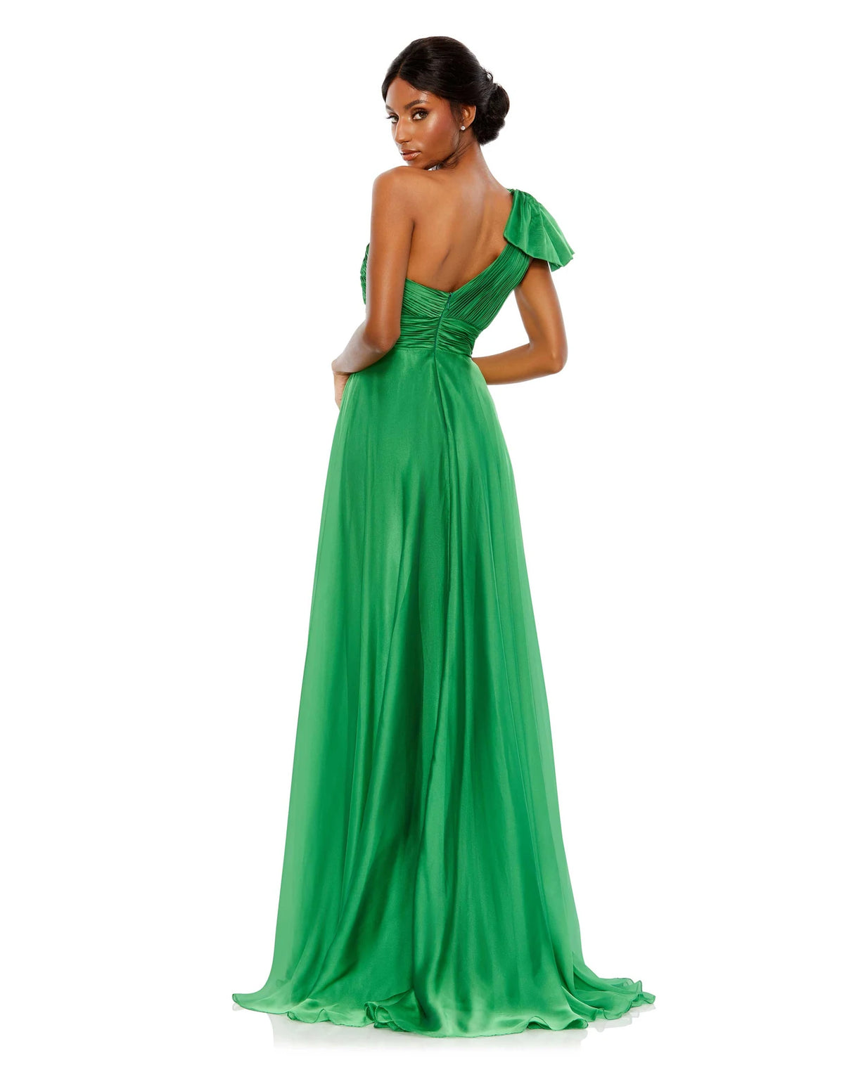This elegant Mac Duggal one-sleeved emerald green, dress is a stunning formal gown for special occasions. With beautiful draped asymmetric detail across one shoulder and an empire bust together with a flower skirt, this elegant gown will truly have you feeling like the belle of the ball back view